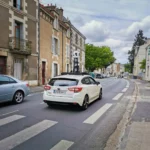 La voiture Apple Maps à Poitiers pour l'application "Plans"